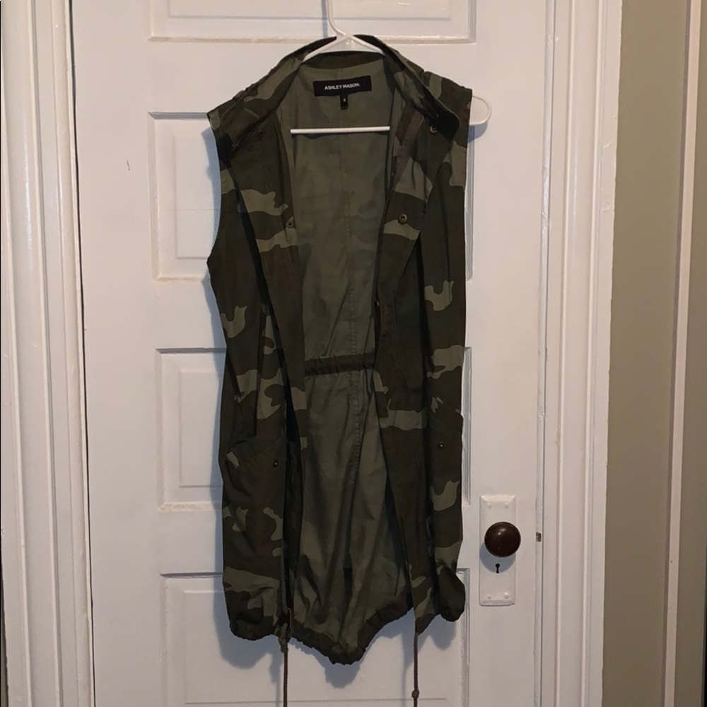 Army print long vest